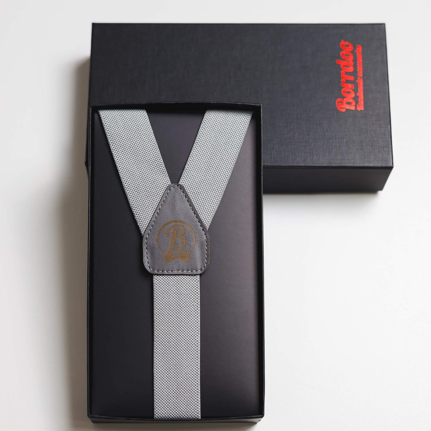 Klasik tregeri, sivi MT003