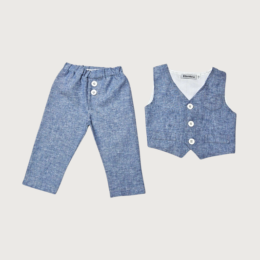 Lagani komplet za bebe denim plavi LK050 -pantalone i prsluk