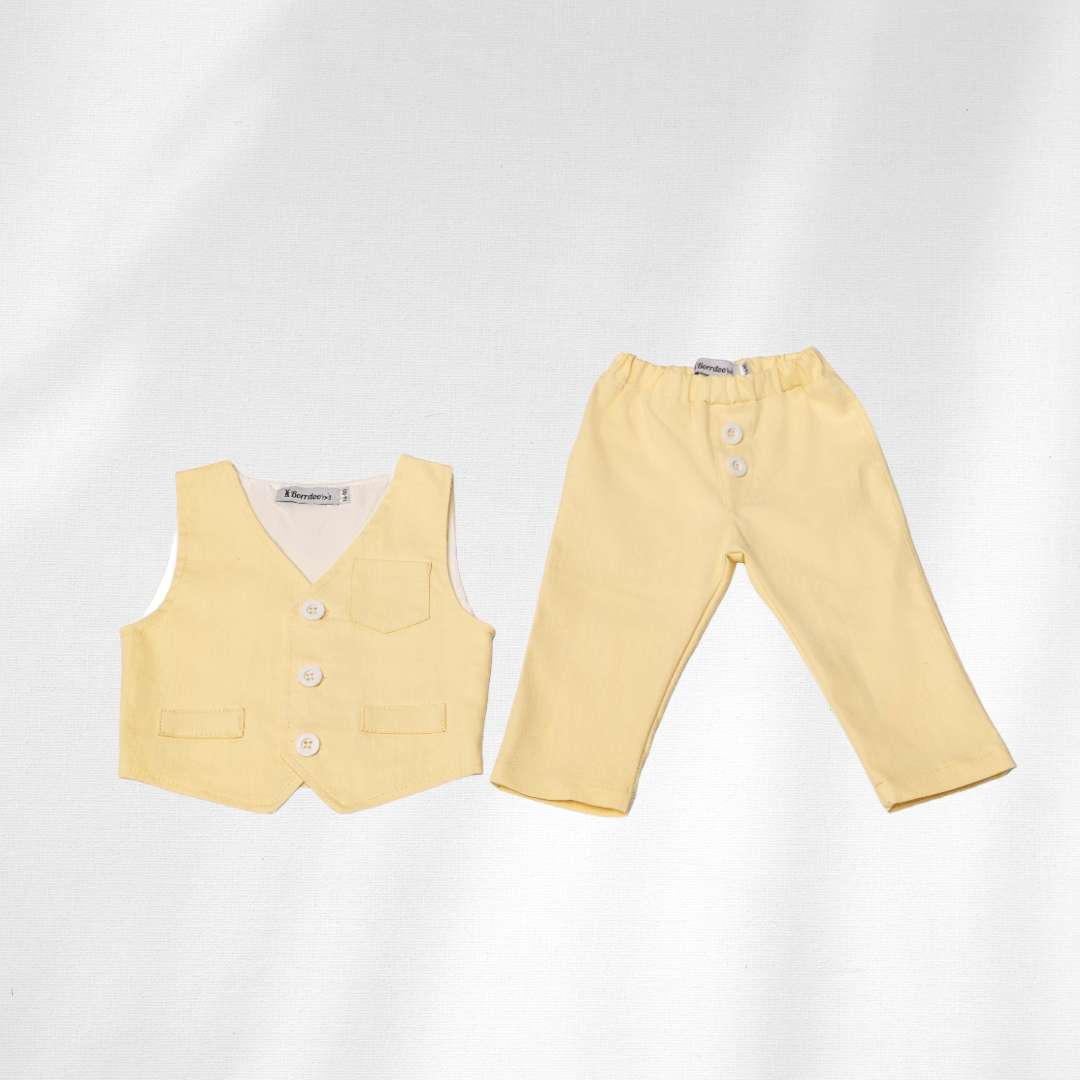 Komplet / Set Komplet prsluk i pamučne pantalonice za bebe žuti LK0020